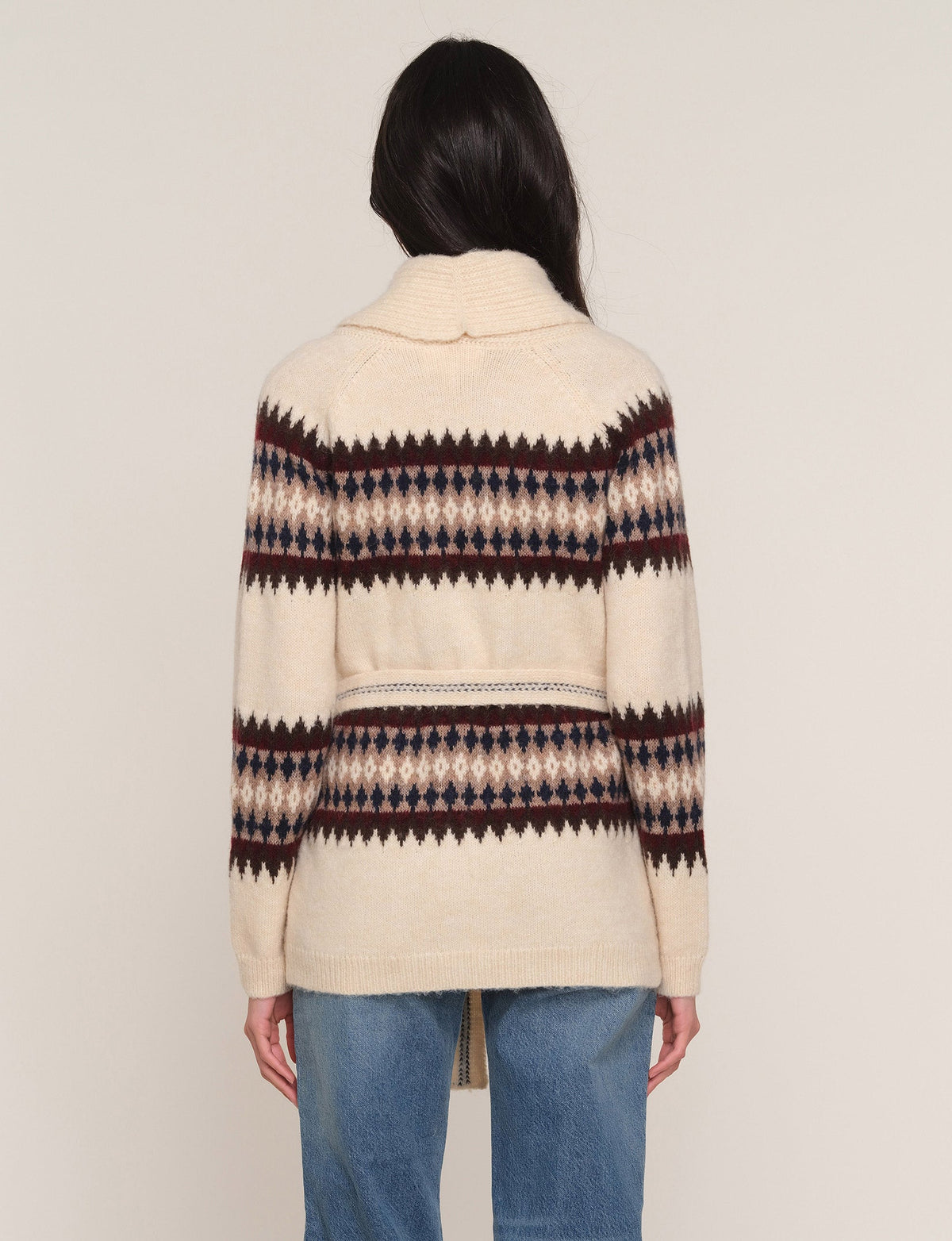 Jessi Cardi in ivory, back view