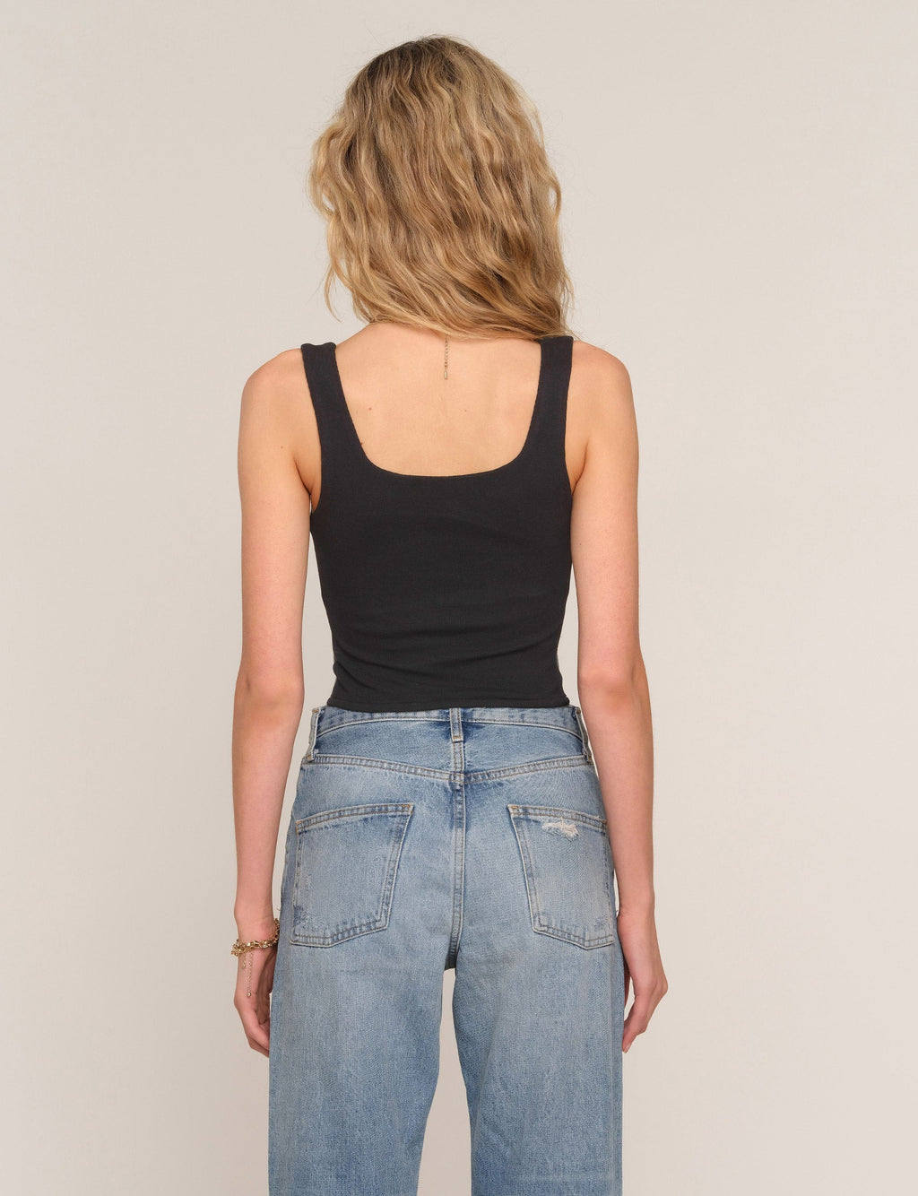 Yuna Top in black, knit back view
