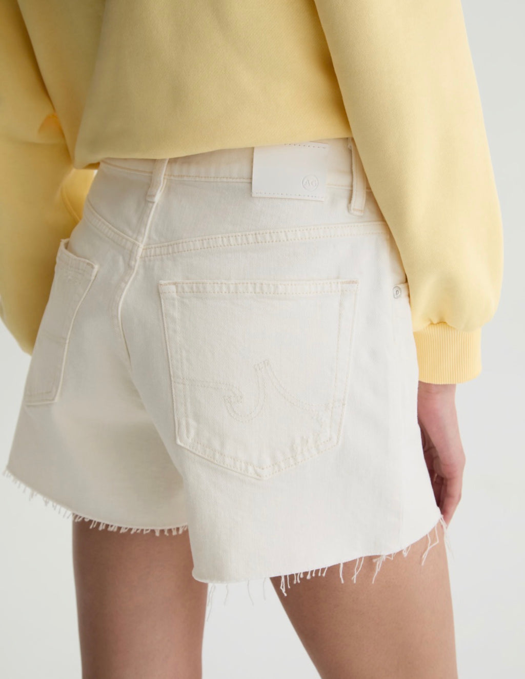 Halle Short - Powder Mended