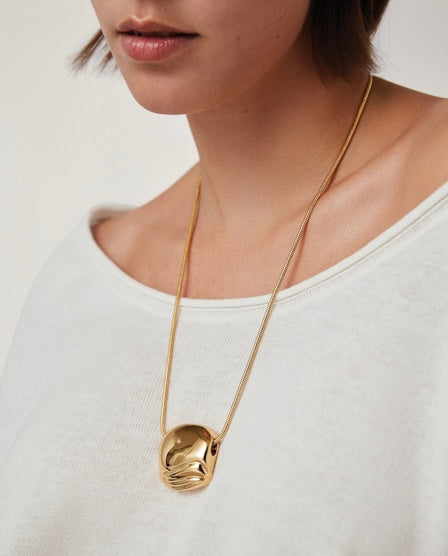 Rue Pendant Necklace