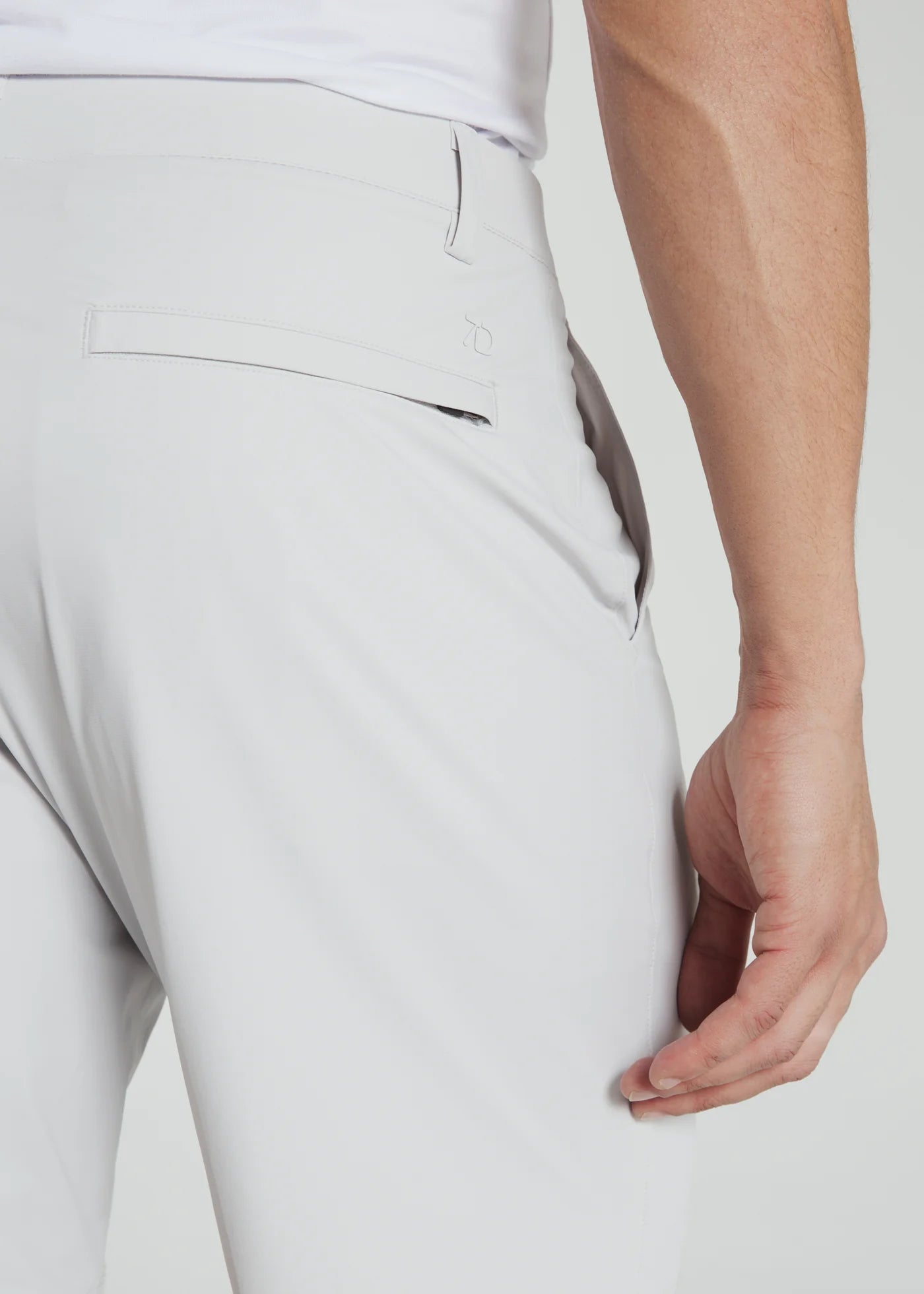 Zuma 8" Short